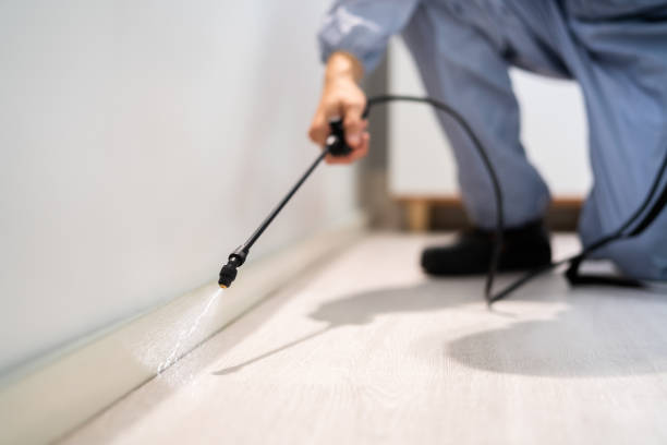 Newhall, IA Pest Control Company